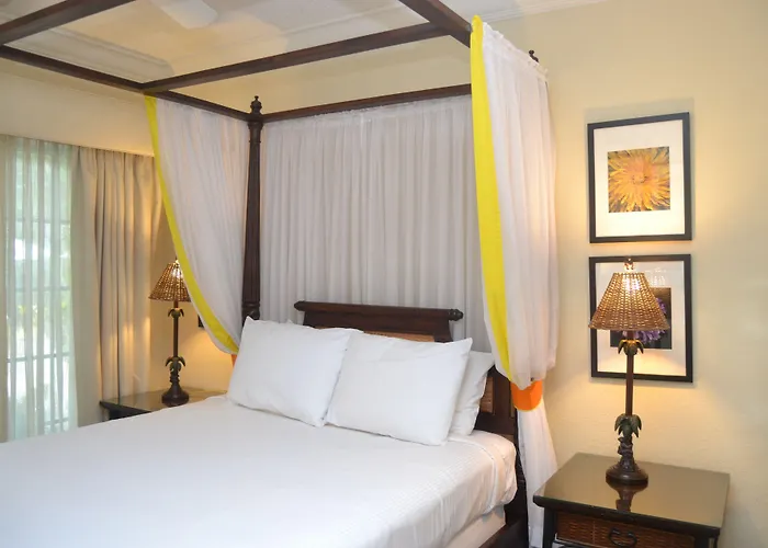 La Casa Hotel